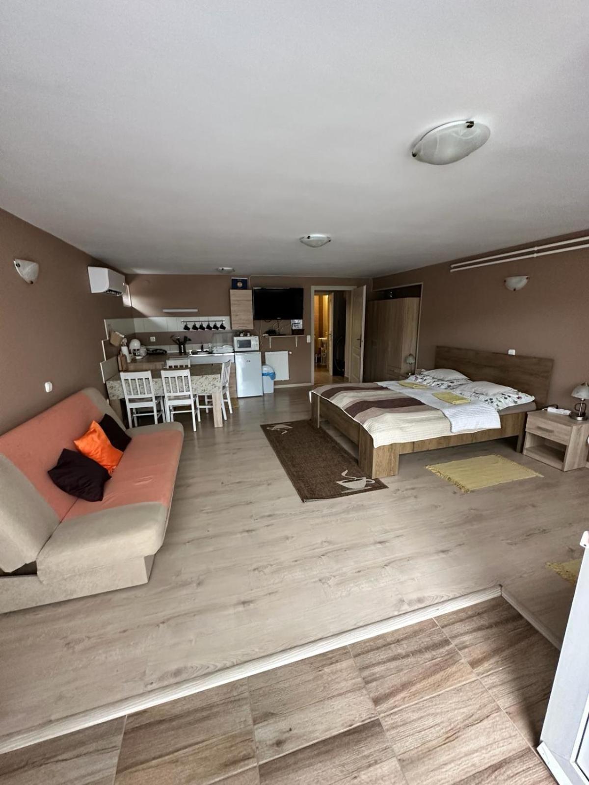Bérc Apartman Egerszalók Extérieur photo